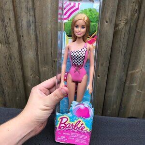 2014 Barbie Water Play Beach Barbie Doll